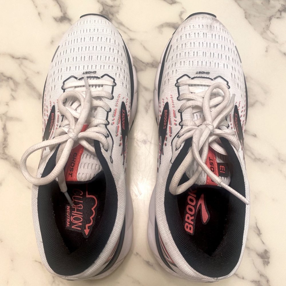 Brooks Ghost 13 Running Shoes.  Almost new.  Barely worn.  Very clean.